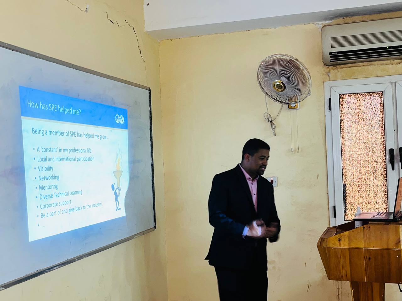 Ambassador Lecture photo 1